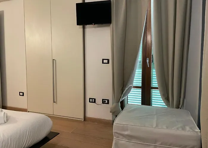 Elegante Matrimoniale Con Balcone A 500 Mt Dal Mare بيت ضيافة